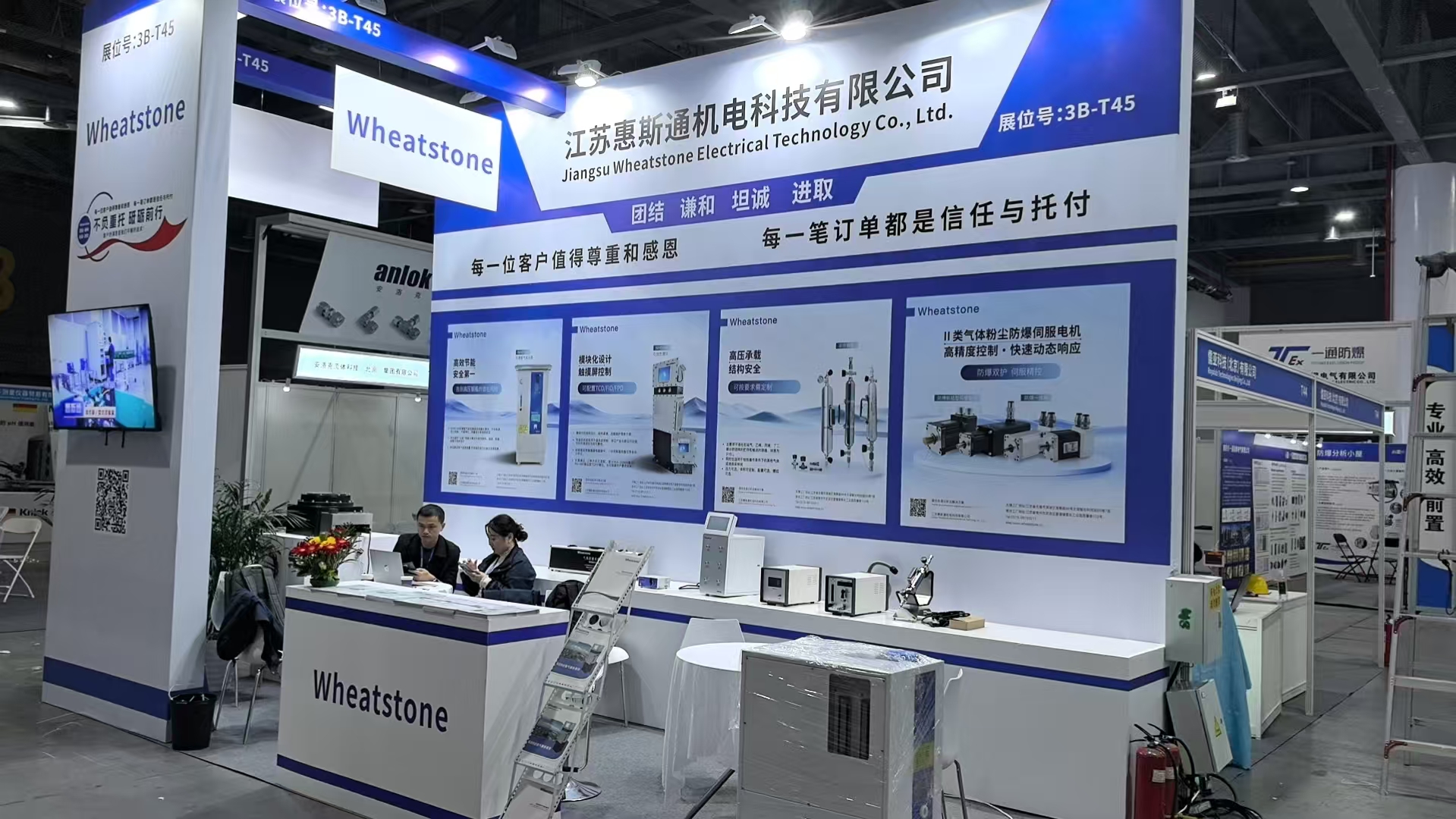 69670003.jpg 69670003.jpg